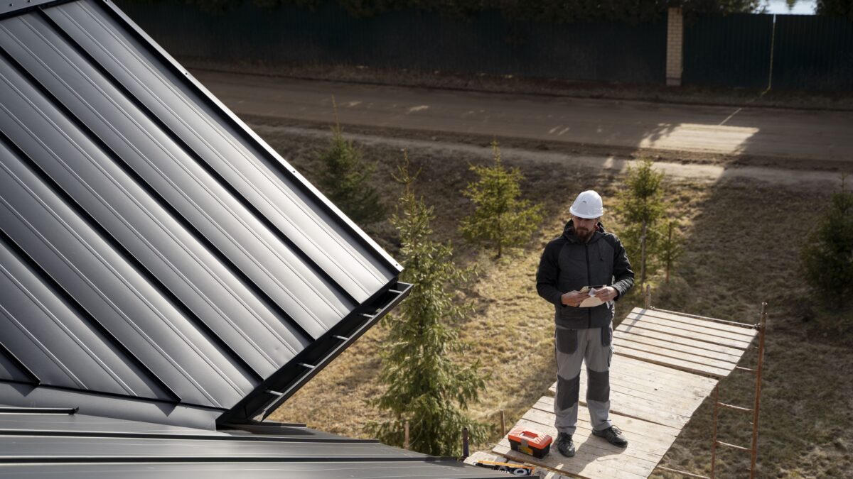 What Happens During a Professional Roof Inspection